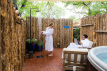 La Vida Private Hot Tubs Shower with Guests